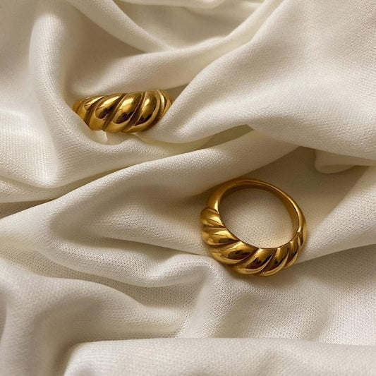 Gold Croissant Ring