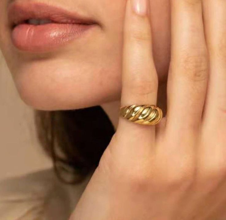 Gold Croissant Ring