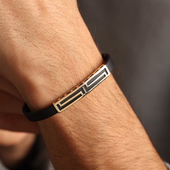 Twisted Rectangle Mens Bracelet